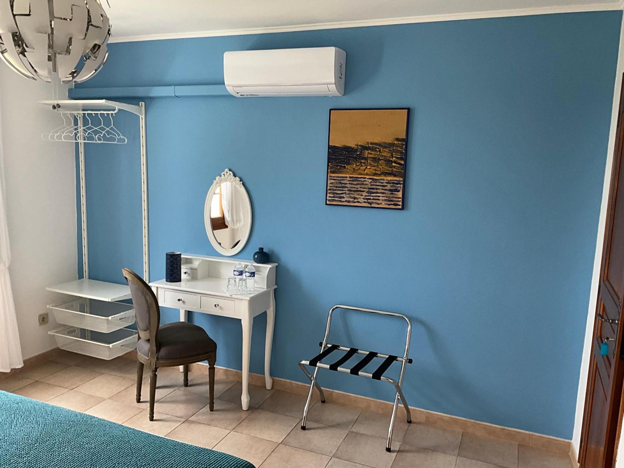 Number9 - Now With Air Conditioned Rooms Carlipa エクステリア 写真